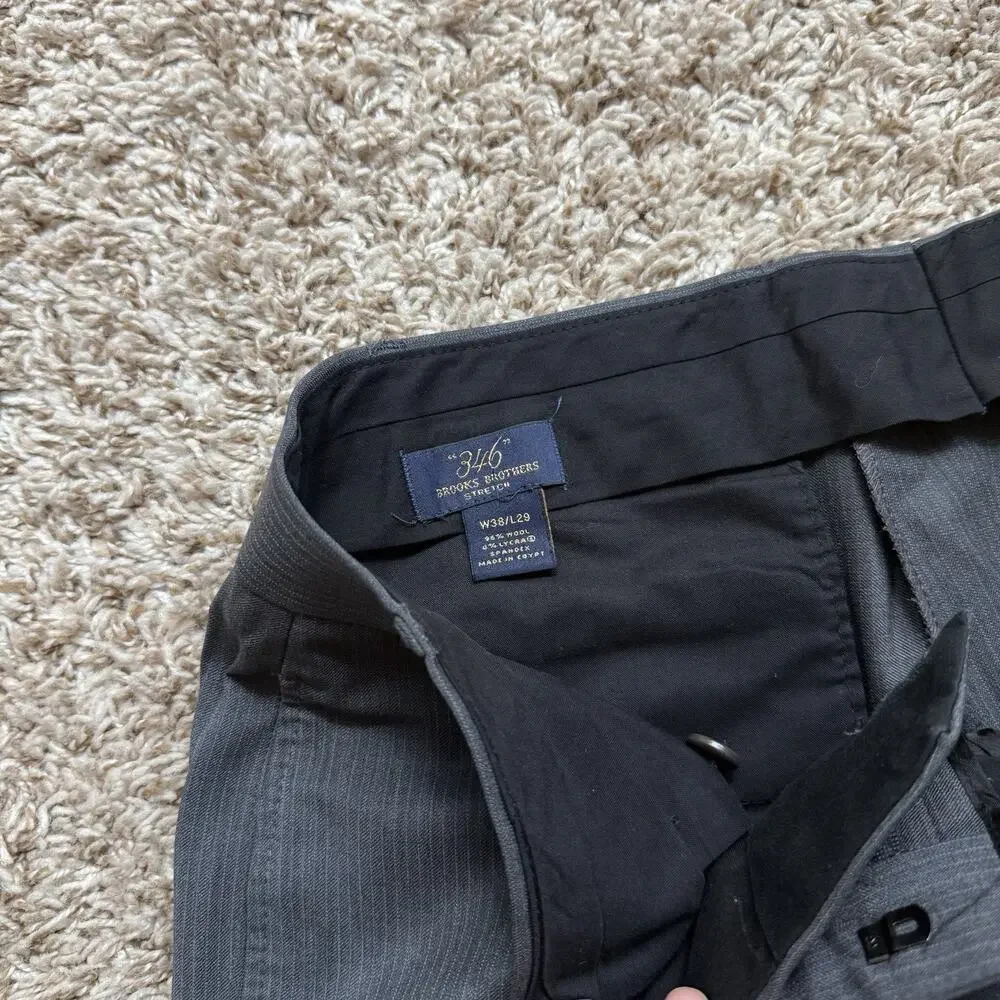 Brooks Brothers 346 Grey Pin Striped Wool Suit Men’s Size 44S Pants 36x27